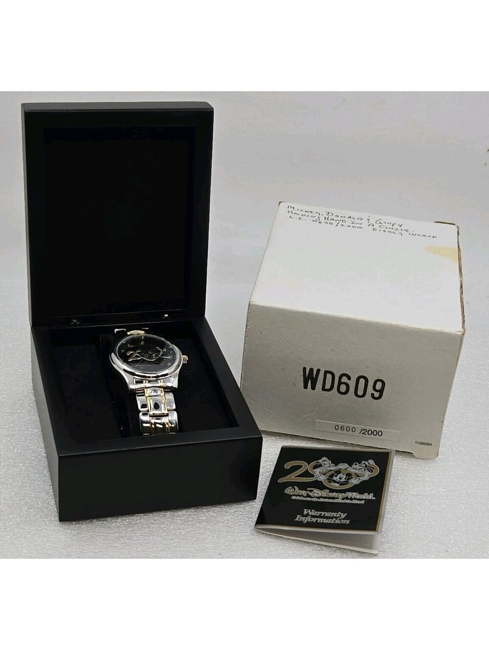Disney World Millennium 2000 Watch WD609 LE 0600/2000 NWT Factory/Plastic Box